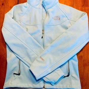 Women’s North Face Windwall Jacket Size Medium